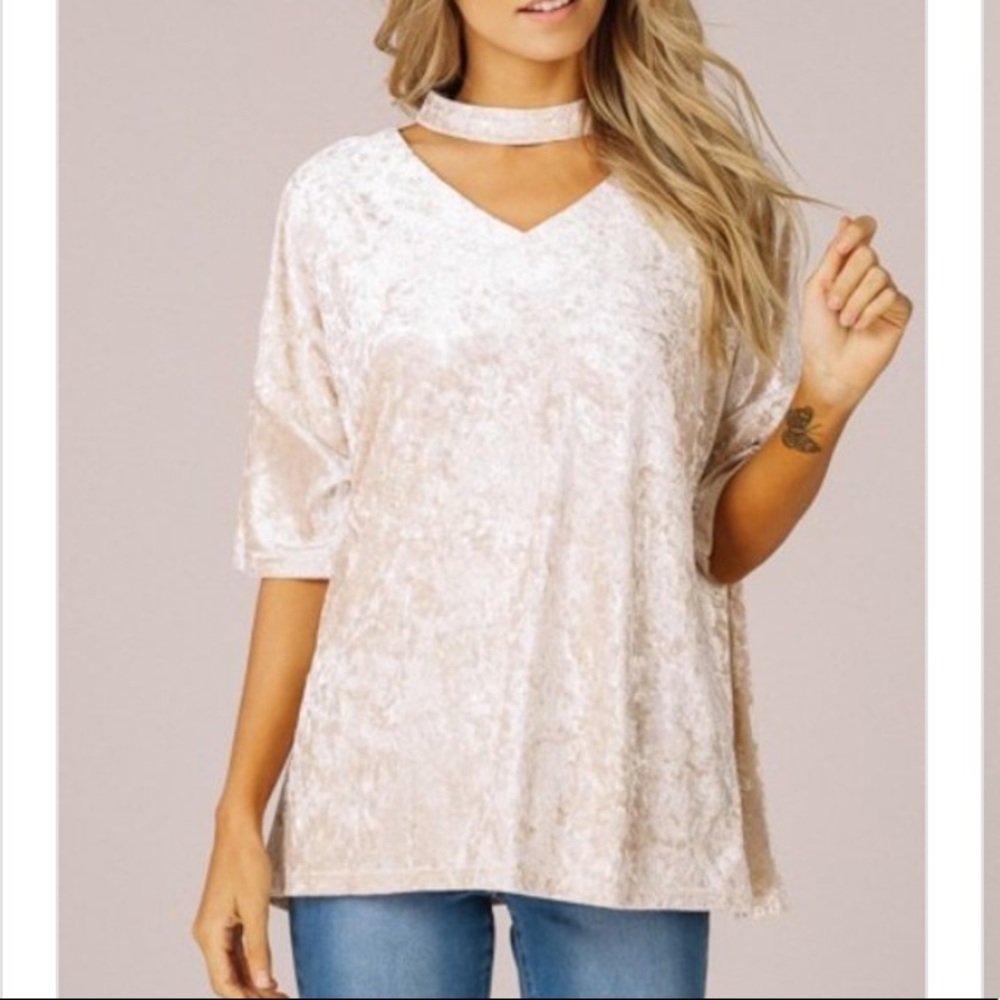 ✨NEW✨ Taupe Chocker Velvet Top